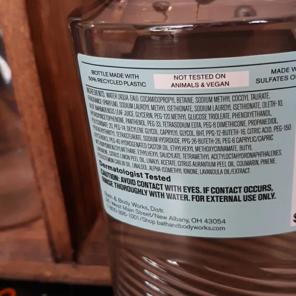 Bath & Body "Distiller's Gin" Men's 3-In-1 - Picture 7 of 10